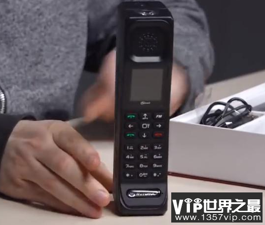世界上最奇葩的手机，第一款装X利器