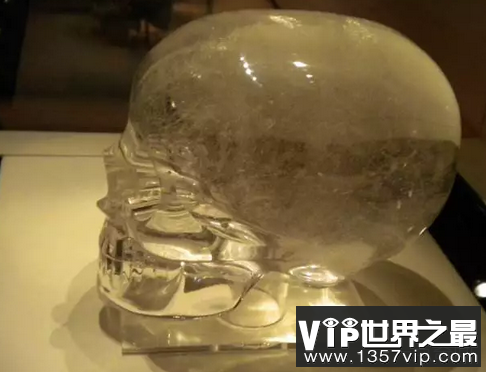 世界未解之谜 揭秘水晶头骨谜团