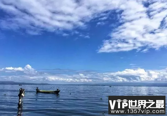 世界上面积最大的淡水湖泊 世界十大淡水湖泊排行榜