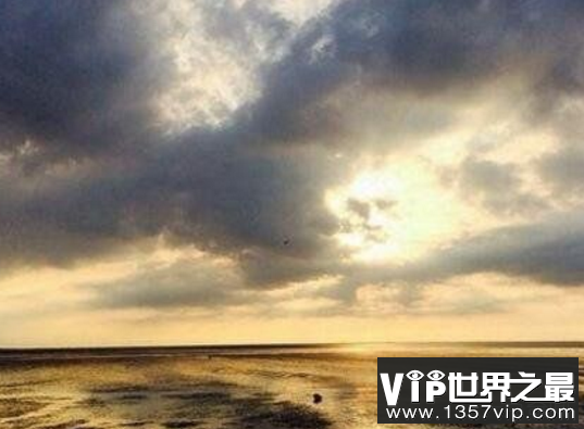 人类首次拍到上帝，英国诺福克郡天空惊现上帝奇景