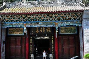 诸葛亮墓千百年无人敢盗，只因墓穴内机关重重(进得去出不来)
