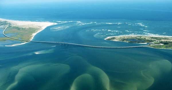 20个世界地理之最，世界上最深的海沟深达11034米