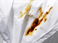 衣服上有油渍怎么清洗最有效，白色衣服如何越洗越白