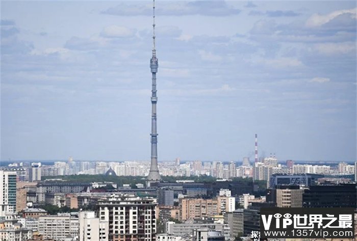世界上十大高塔 哈利法塔位居第一(高828米)
