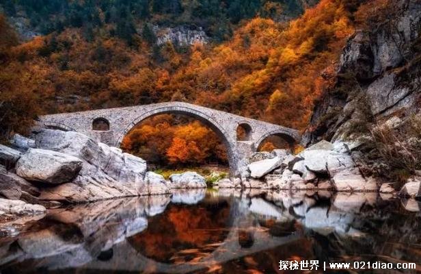 世界上最漂亮的拱桥 保加利亚魔鬼桥比较雄伟(造型优雅)